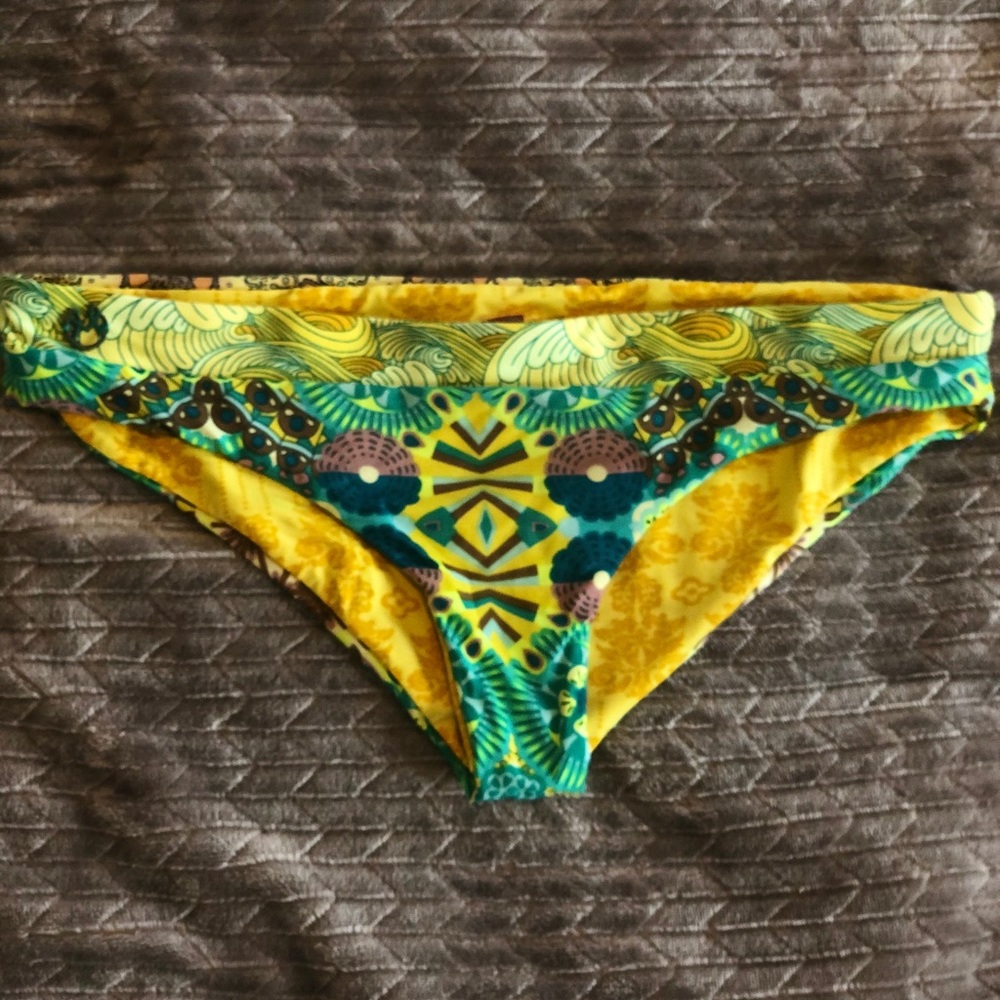 Maaji Swim Low Rise Tropical Print Bikini Bottoms
